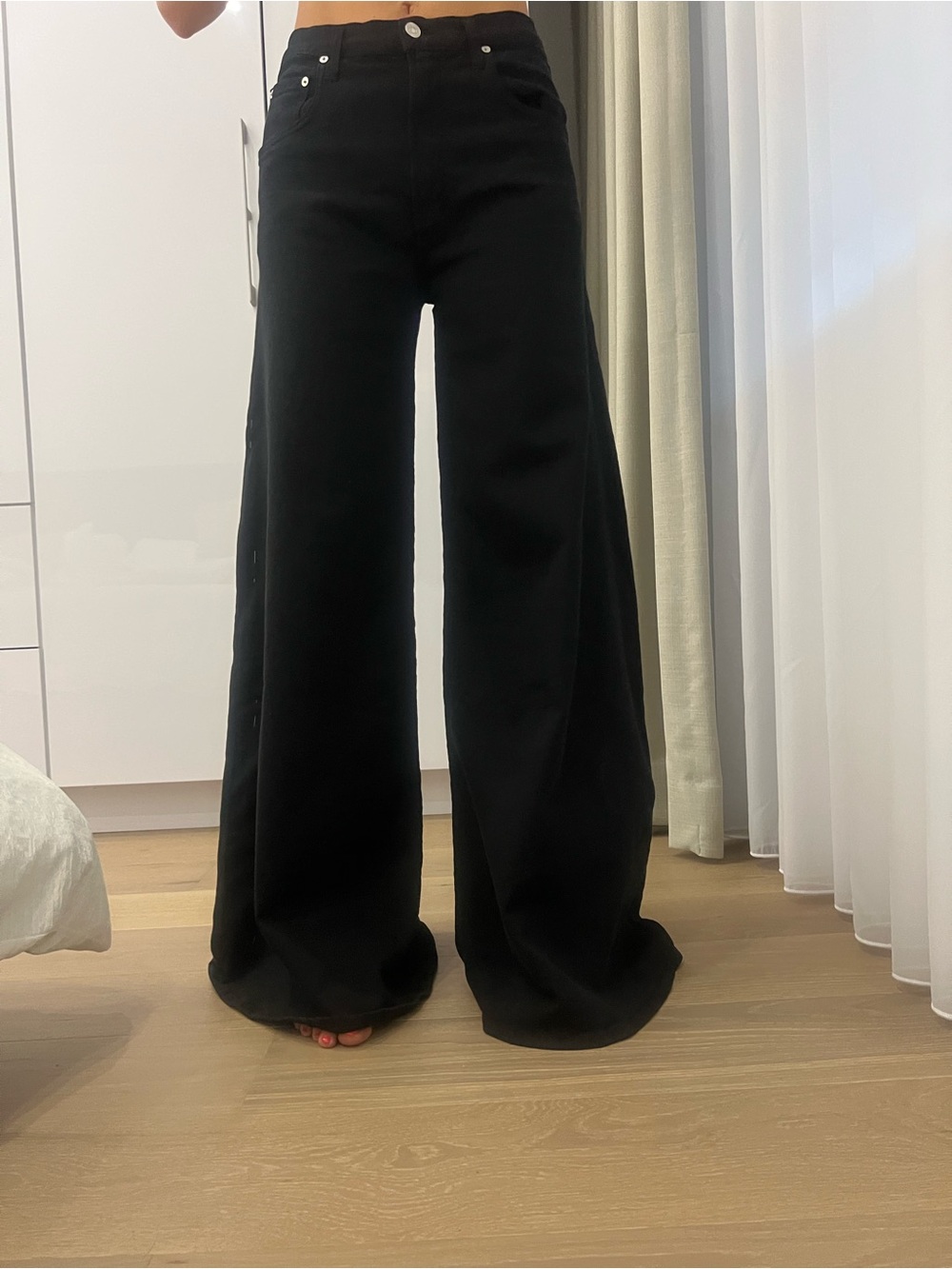 Citizens Of Humanity Black Wide-Leg High-Rise Jeans - Picture 2 of 11